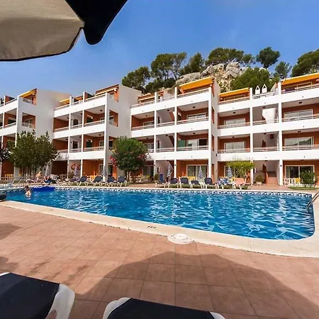 Galdana Gardens Cala Galdana (Menorca)