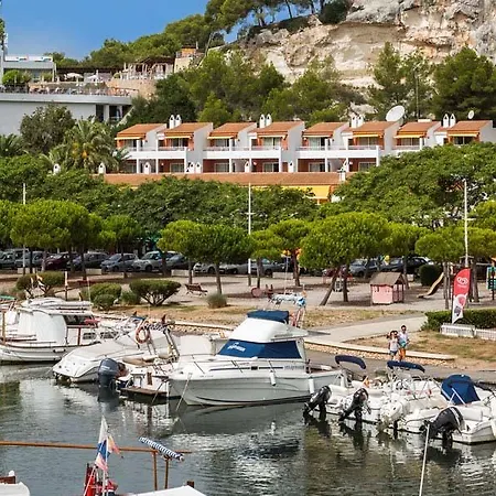 Galdana Gardens * Cala Galdana (Menorca)