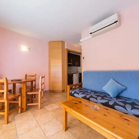 Apartamento Galdana Gardens