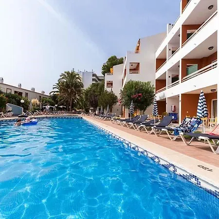 Galdana Gardens Cala Galdana (Menorca)