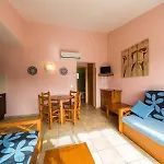 Apartment Galdana Gardens *