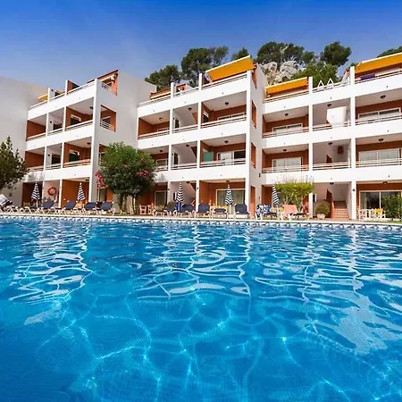 Galdana Gardens Cala Galdana (Menorca)