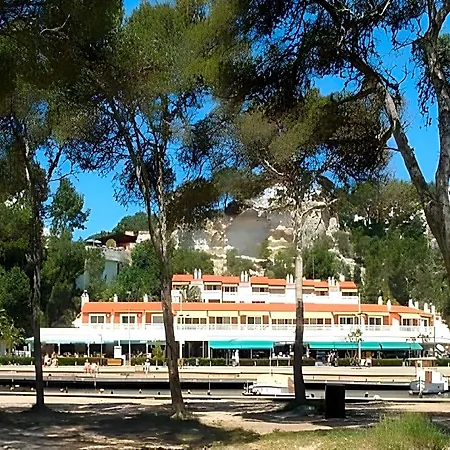 Galdana Gardens * Cala Galdana (Menorca)