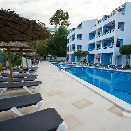 Апартаменты Galdana Gardens *